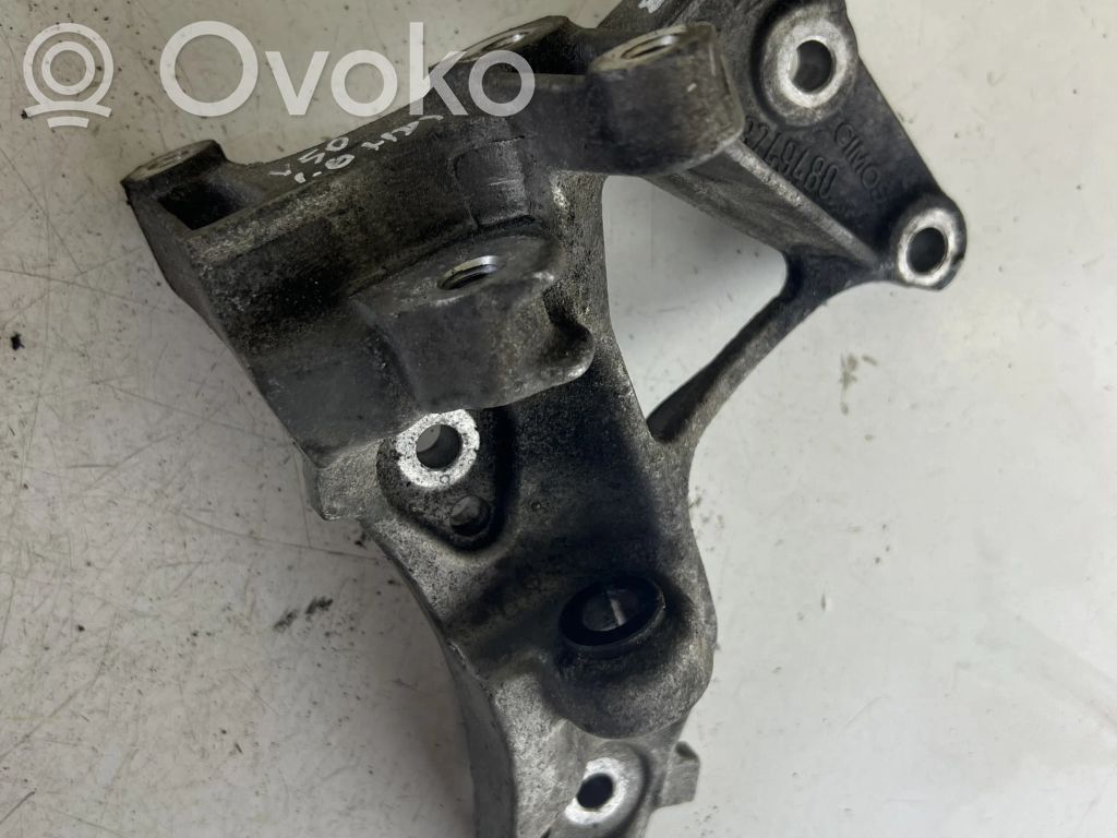 Volvo V50 Generator/alternator bracket 