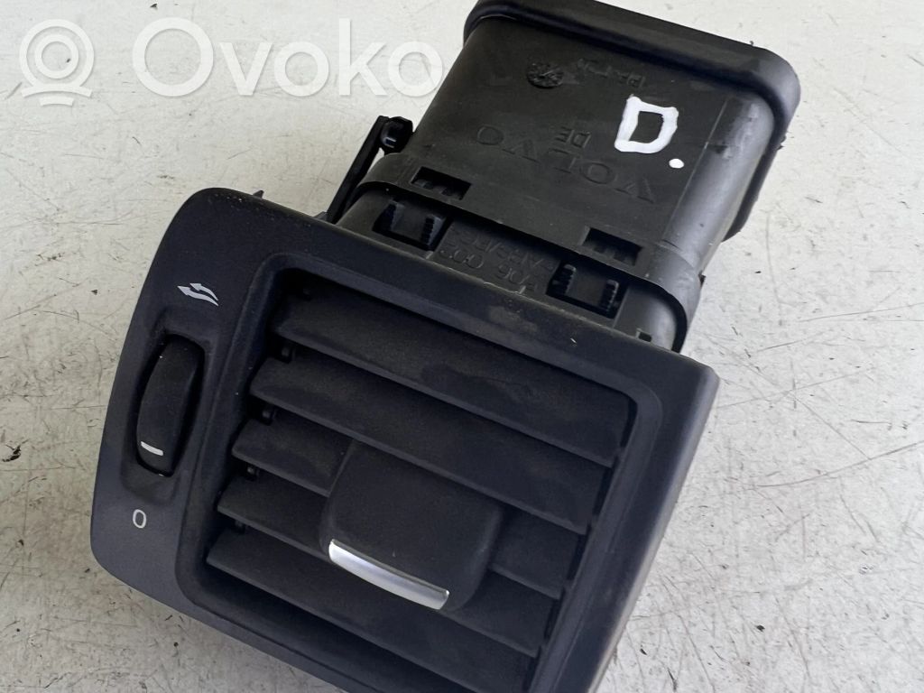 Volvo V50 Garniture, panneau de grille d'aération latérale 