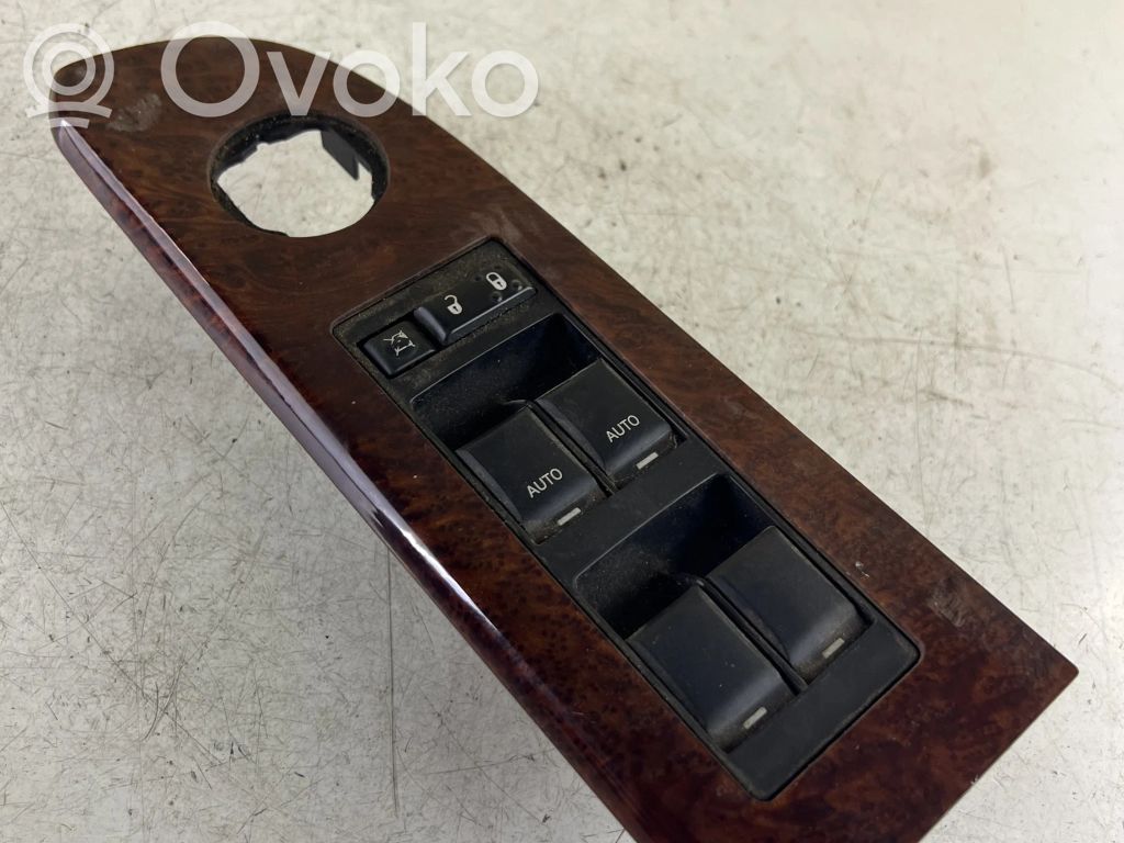 Jeep Grand Cherokee (WK) Electric window control switch 