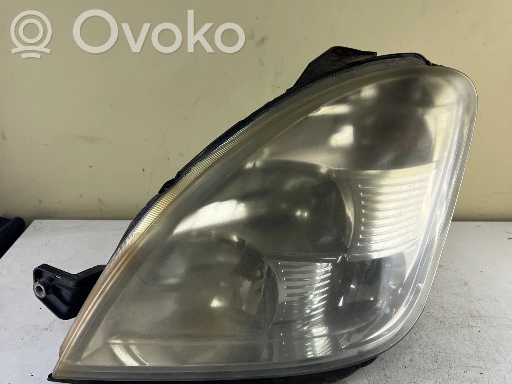 Iveco Daily 4th gen Headlight/headlamp 