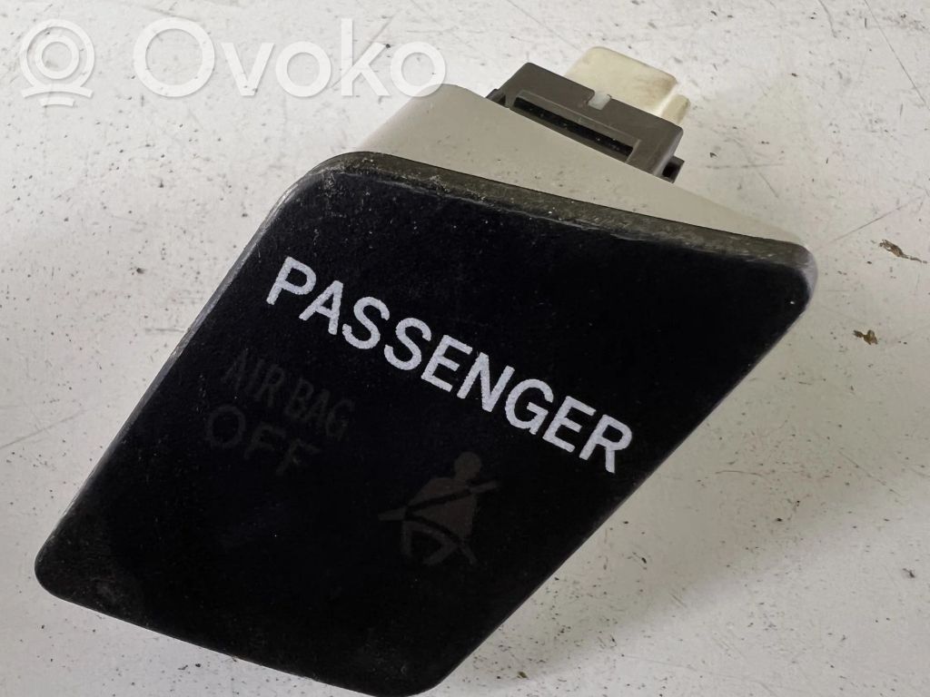 Toyota Yaris Interruptor de encendido/apagado del airbag de pasajero 