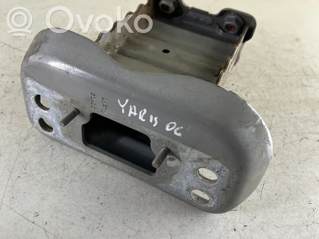 Toyota Yaris Amortiguador de impactos del parachoques delantero 