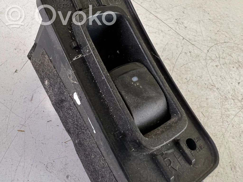 Electric window control switch   94266AG020