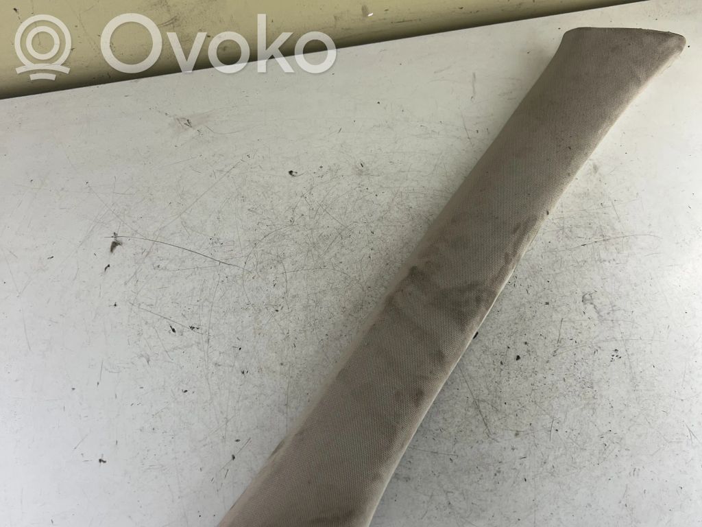 Subaru Outback A-pilarin verhoilu 