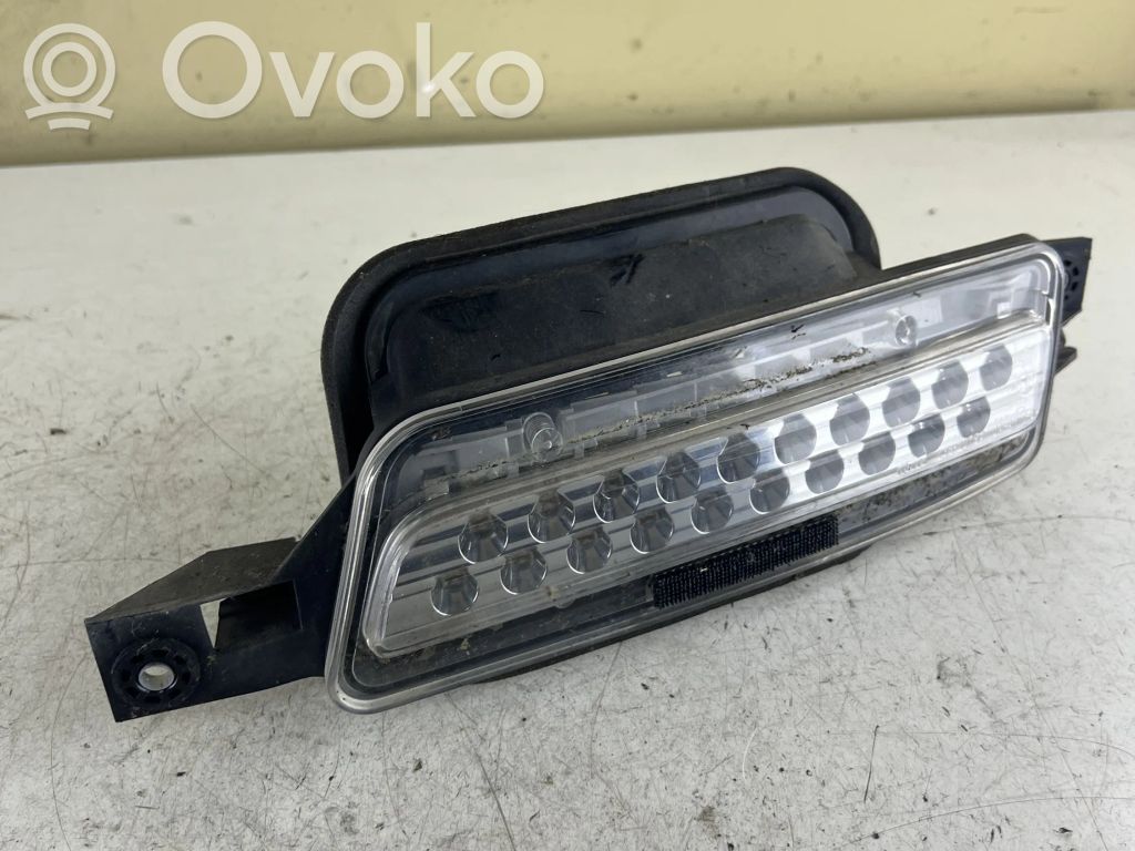 Subaru Outback Peruutusvalo 