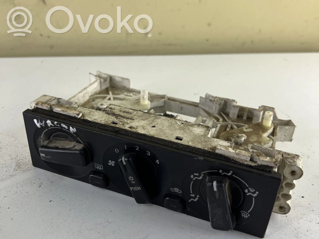Mitsubishi Space Wagon Climate control unit 