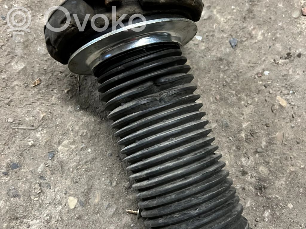 Volkswagen Polo IV 9N3 Ylempi etutukivarren kiinnitys 