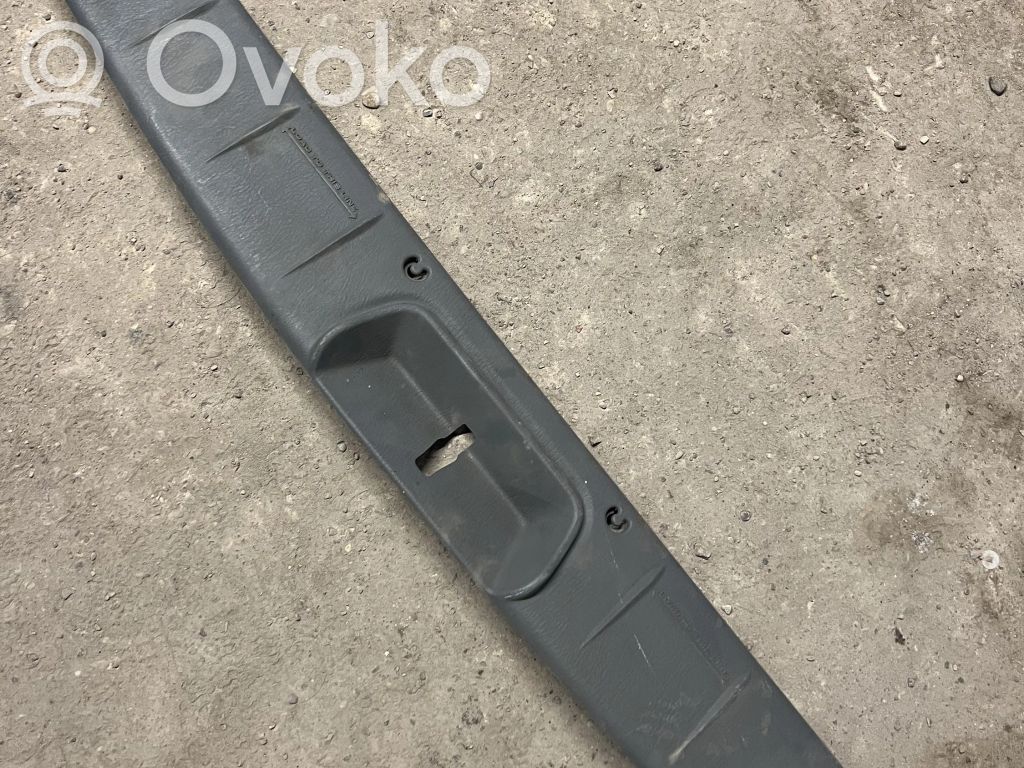 Chrysler Grand Voyager IV Trunk/boot sill cover protection 