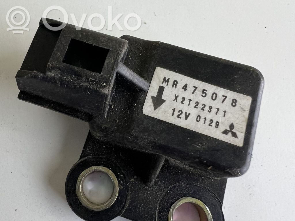 Mitsubishi Pajero Airbagsensor Crashsensor Drucksensor 