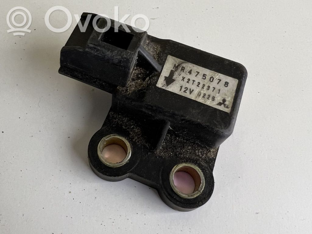 Mitsubishi Pajero Airbagsensor Crashsensor Drucksensor 