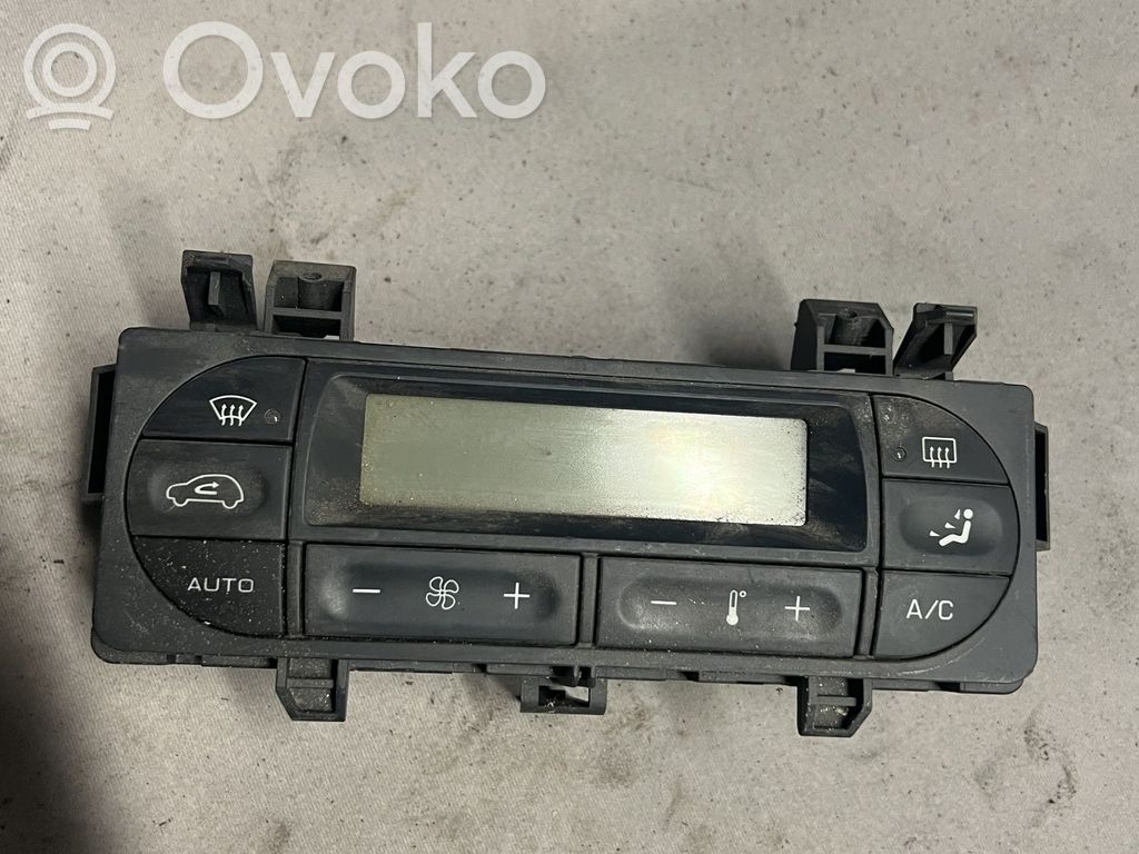 Peugeot 1007 Climate control unit 