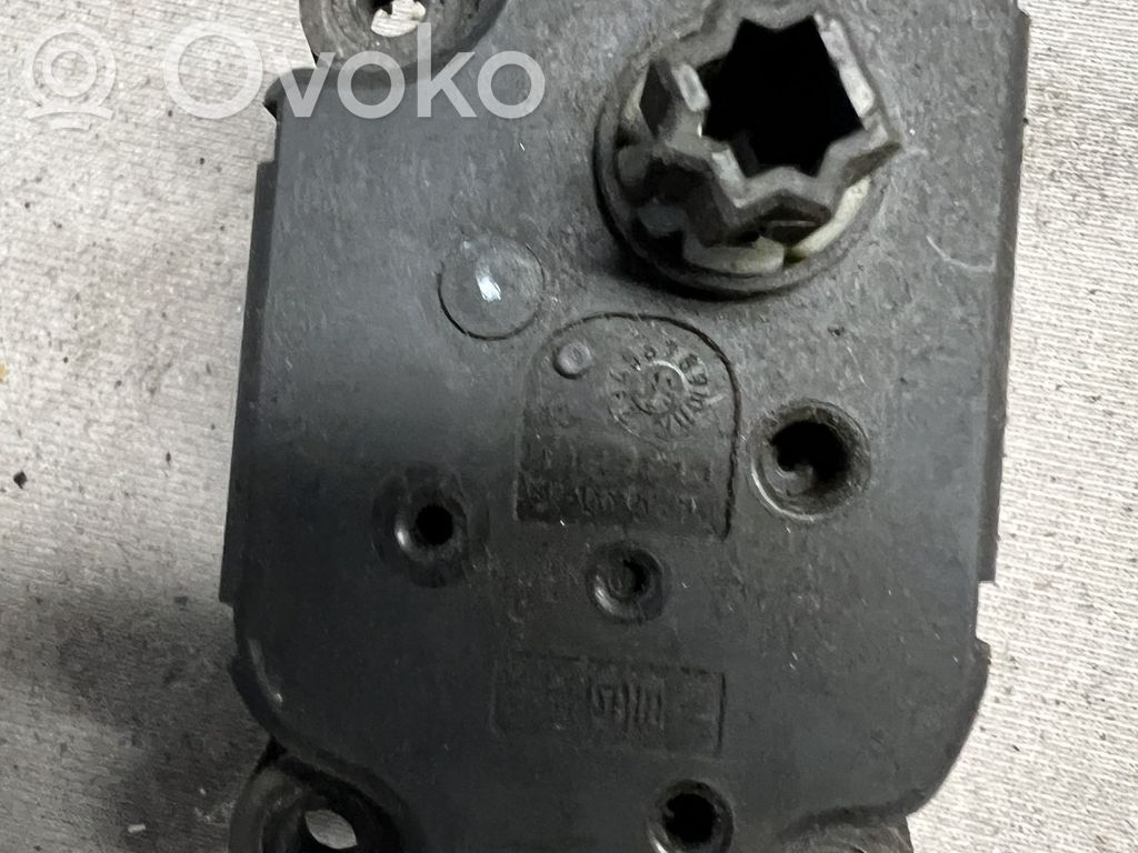 Peugeot 1007 Tuloilmaventtiilin käyttömoottori 