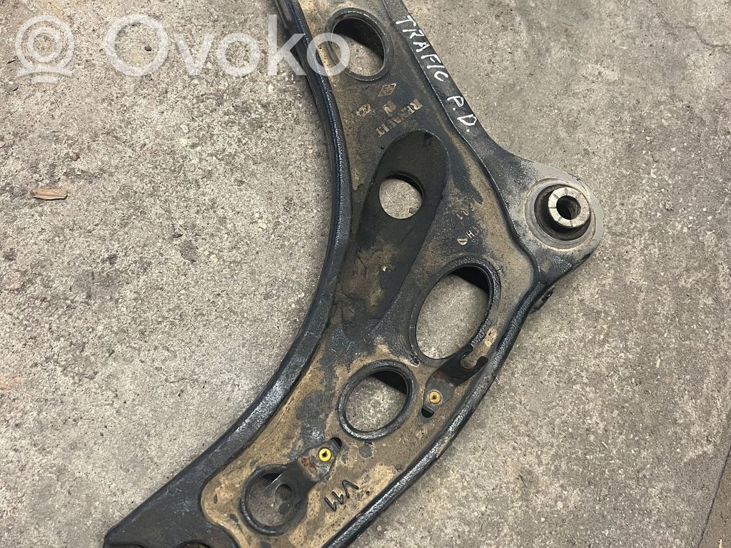 Renault Trafic II (X83) Front lower control arm/wishbone 