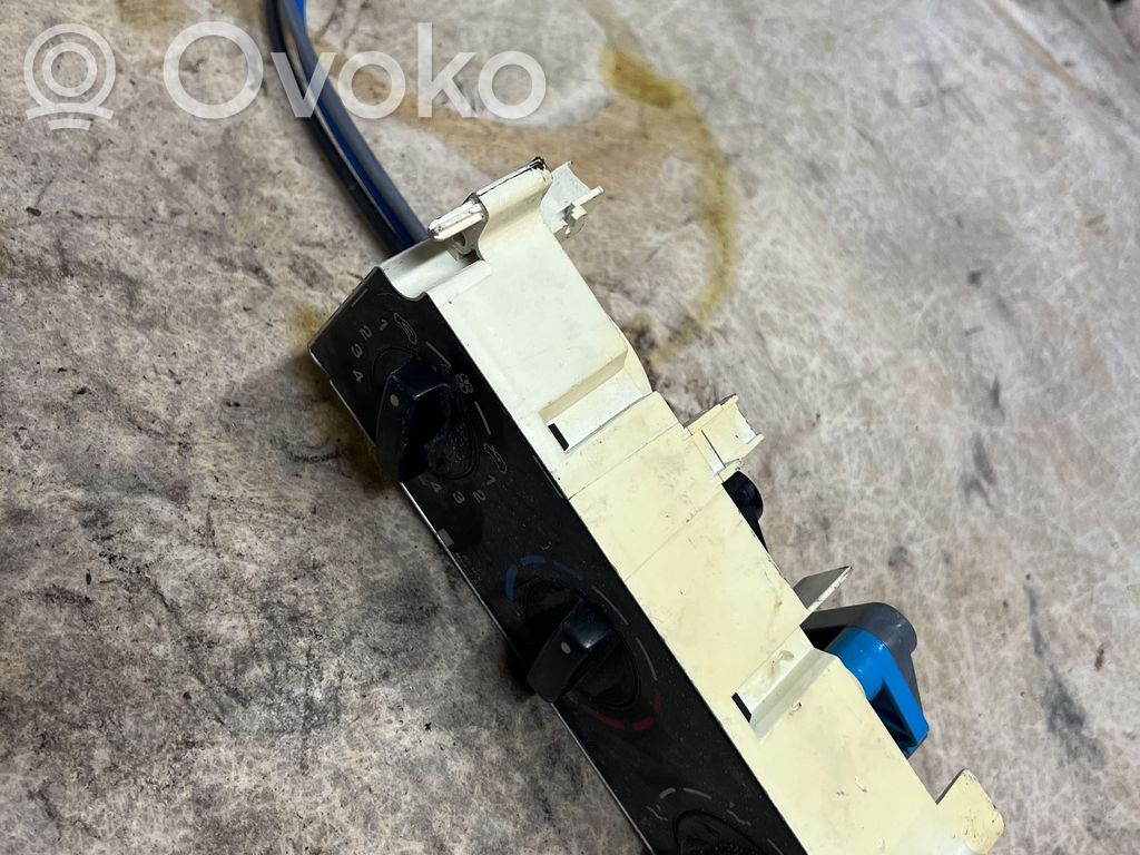 Citroen Berlingo Climate control unit 