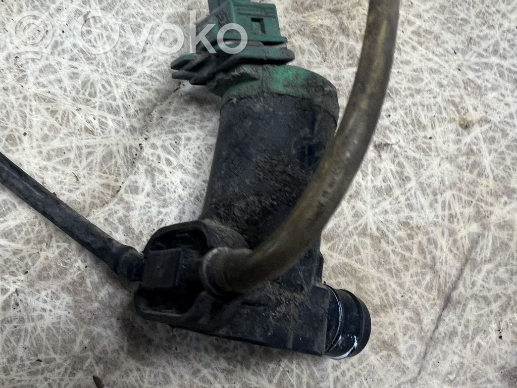 Windscreen/windshield washer pump