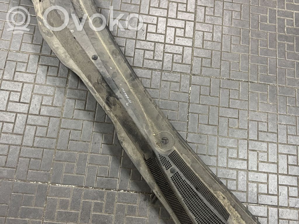Opel Astra H Wiper trim 
