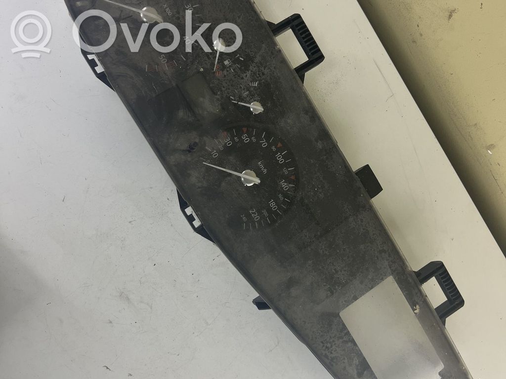 Renault Vel Satis Speedometer (instrument cluster) 