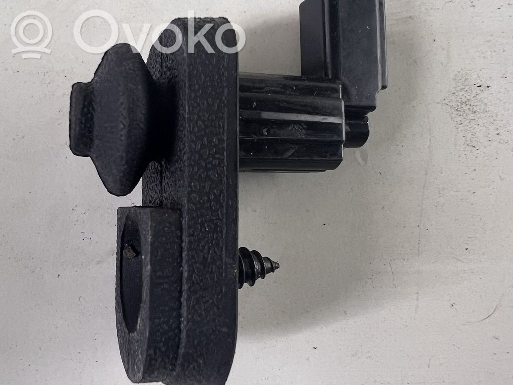 Suzuki Ignis Front door sensor 