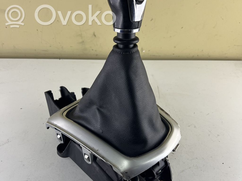Nissan Qashqai Lewarek zmiany biegów / górny 