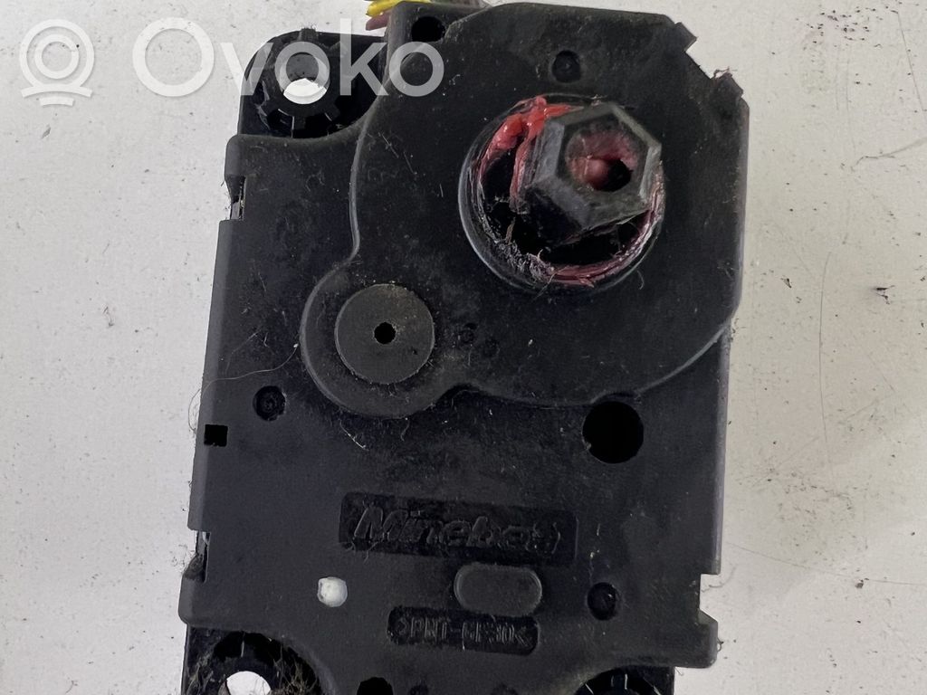 Nissan Qashqai Silniczek nagrzewnicy 
