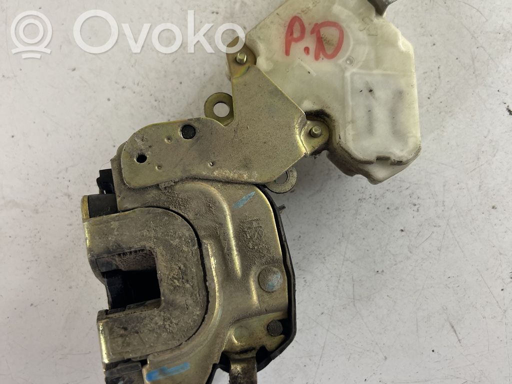 Nissan Almera N16 Zamek drzwi przednich 