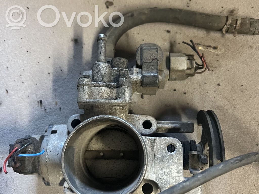 Toyota Avensis T220 Droselinė sklendė 