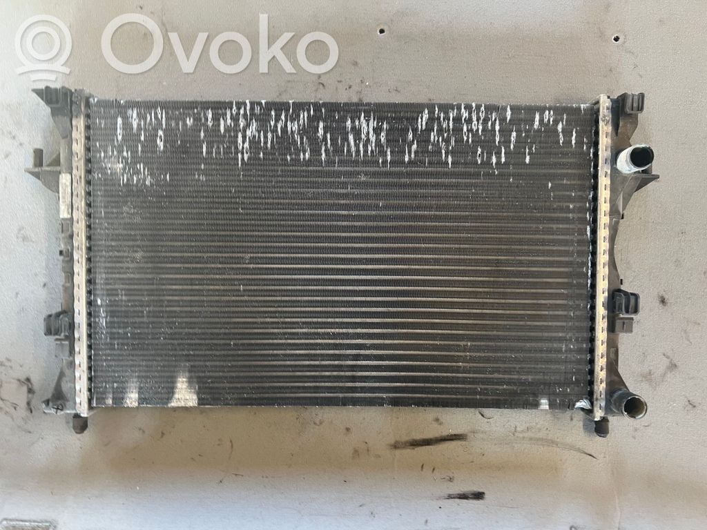 Renault Laguna II Radiateur de refroidissement 