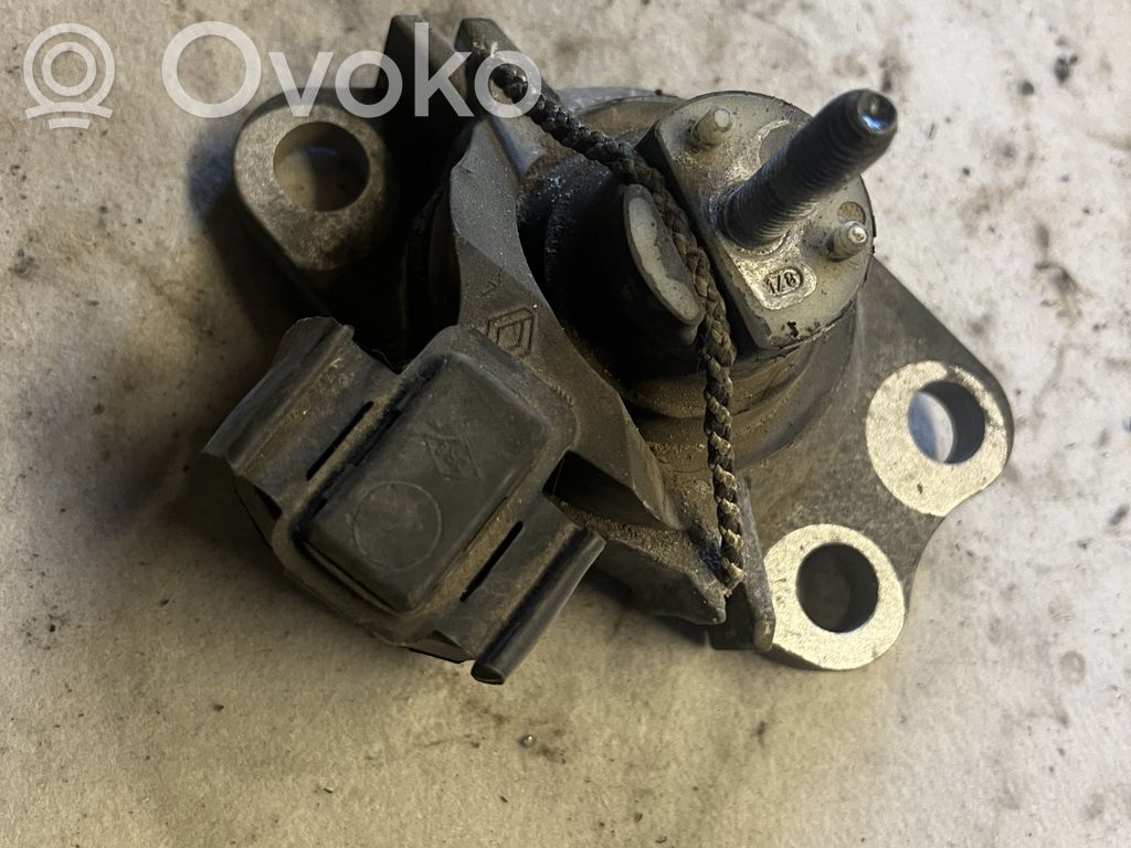 Renault Kangoo I Engine mount bracket 