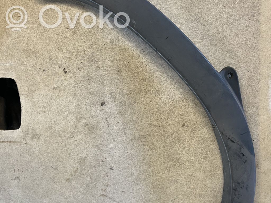 Renault Master II Front arch trim 