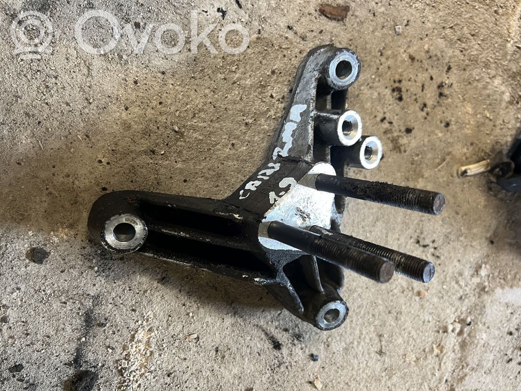 Mitsubishi Carisma Engine mounting bracket 