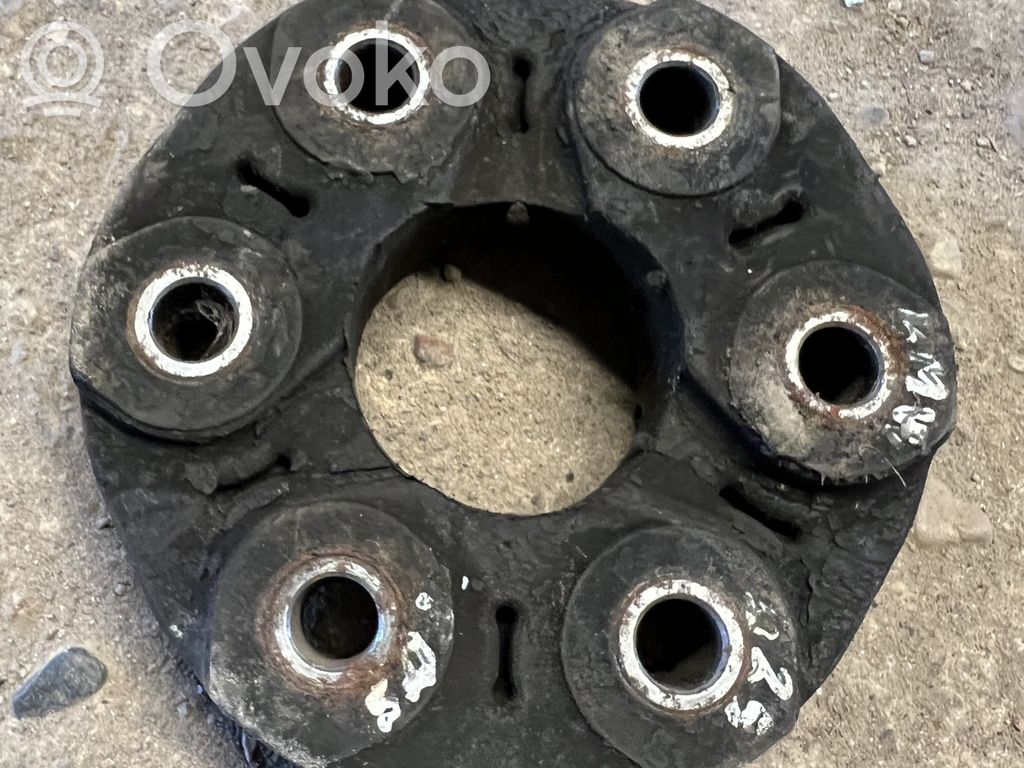 BMW 5 E39 Rear prop shaft donut coupling/joint 