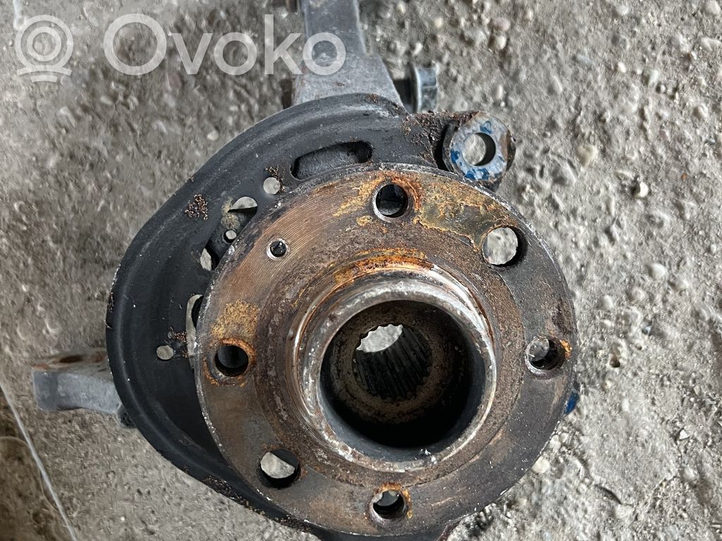 Opel Corsa C Achsschenkel vorne 