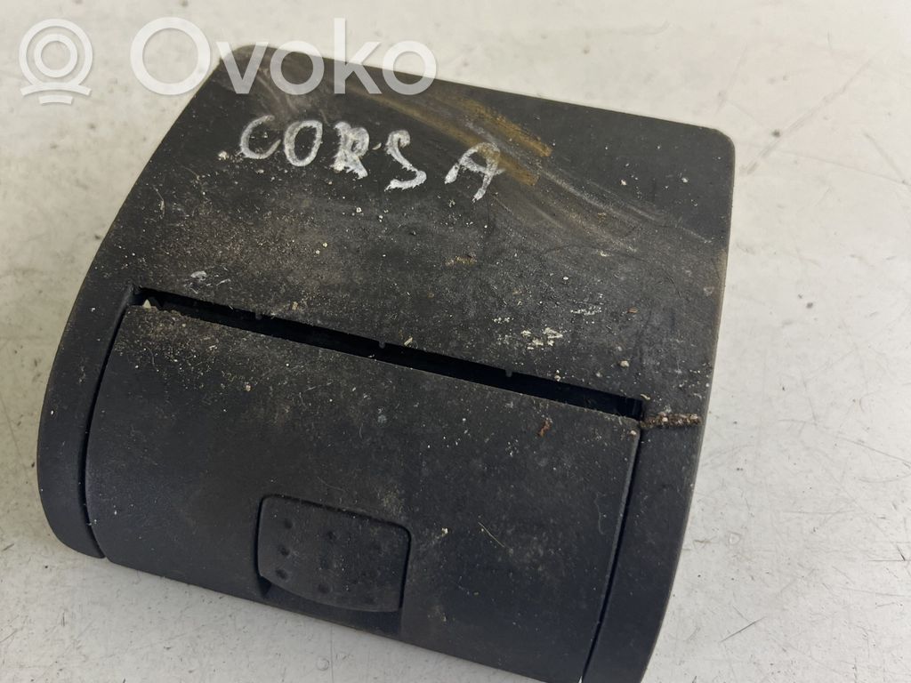 Opel Corsa C Ashtray (front) 