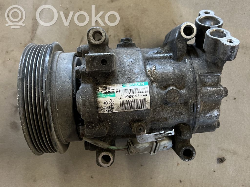 Renault Modus Air conditioning (A/C) compressor (pump) 