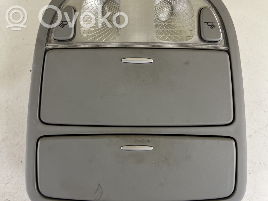 Hyundai Santa Fe Etuistuimen valo 