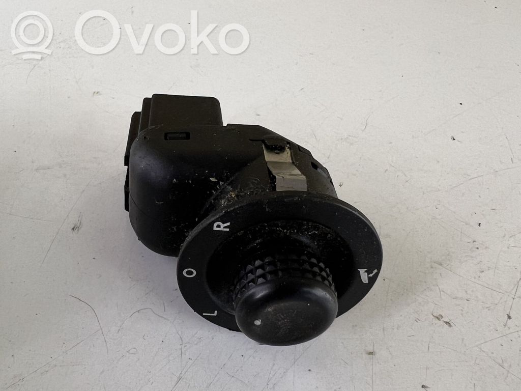 Dodge Caliber Wing mirror switch 