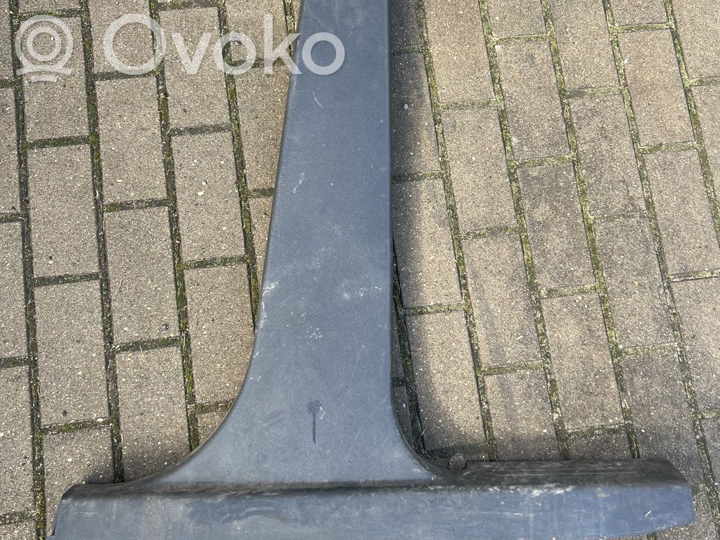 Dodge Nitro (B) pillar trim (bottom) 