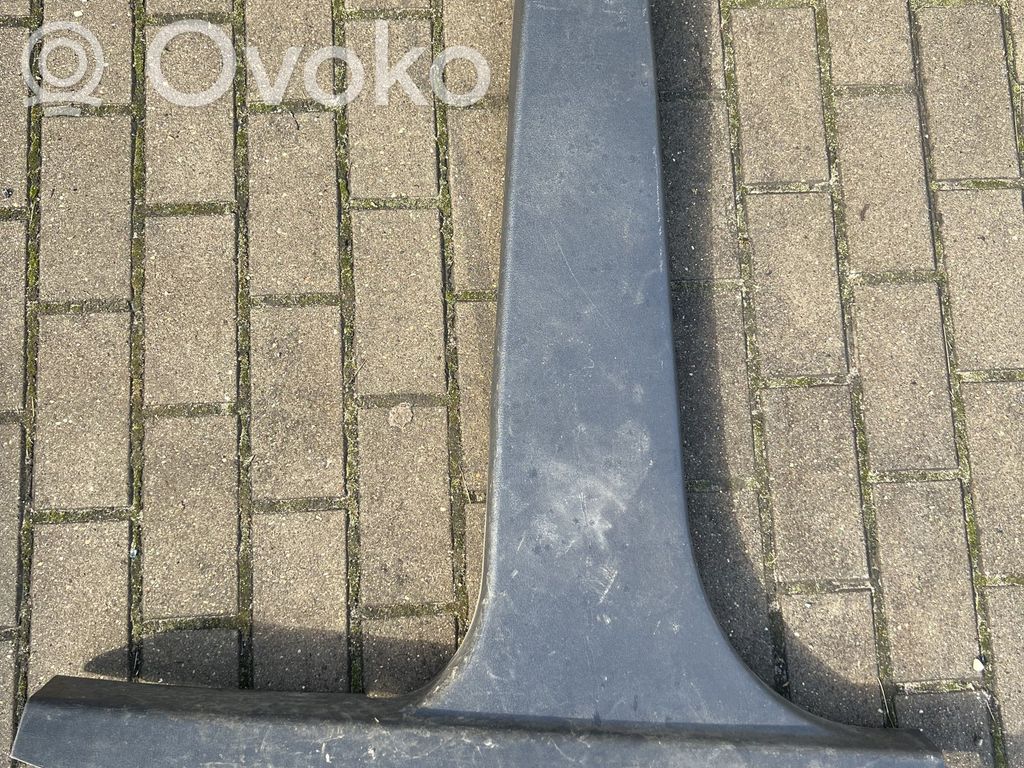 Dodge Nitro (B) pillar trim (bottom) 