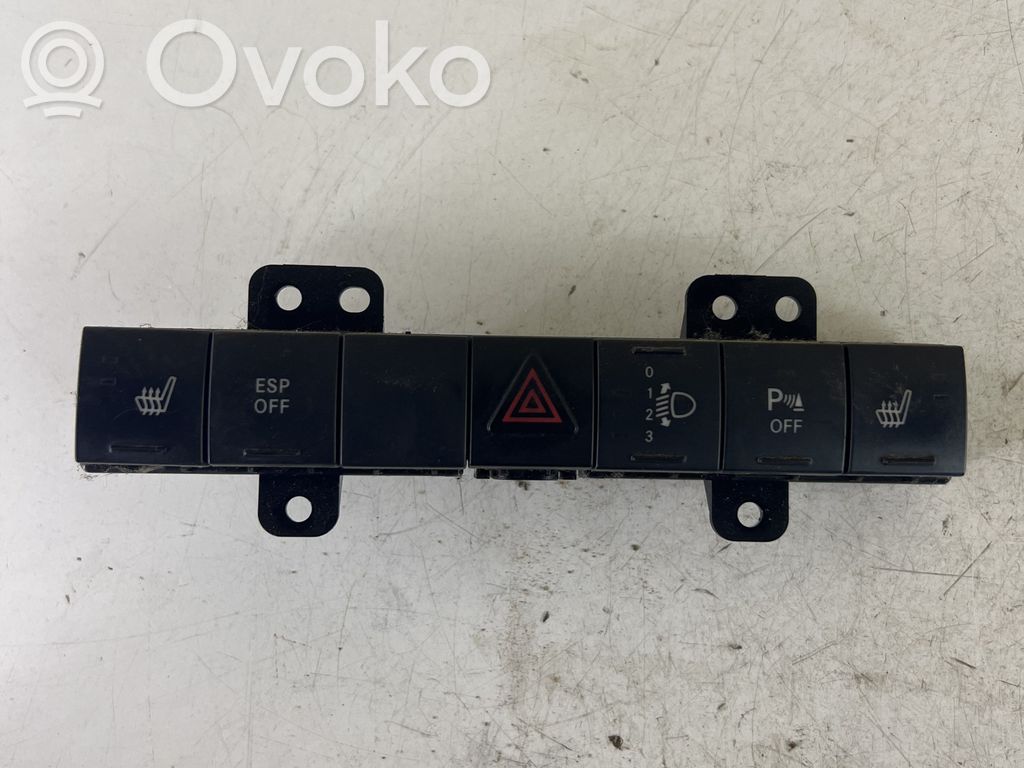 Dodge Nitro A set of switches 