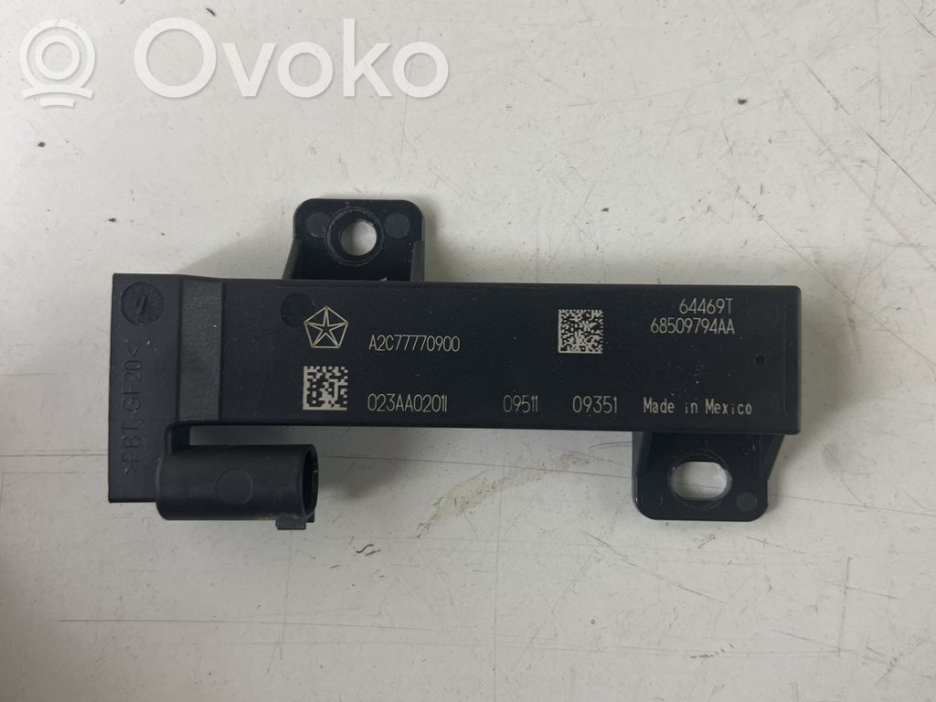 Jeep Grand Cherokee WL Antena systemu bezkluczykowego 