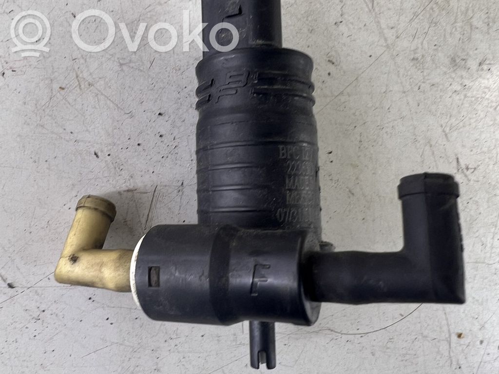 Jeep Cherokee Windscreen/windshield washer pump 