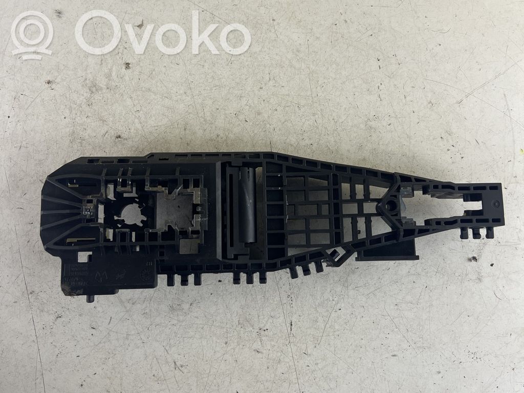 Jeep Cherokee KL Klamka/wspornik zewnętrzny drzwi przednich 