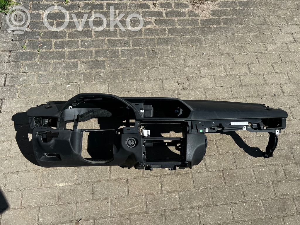Mercedes-Benz E W212 Deska rozdzielcza 