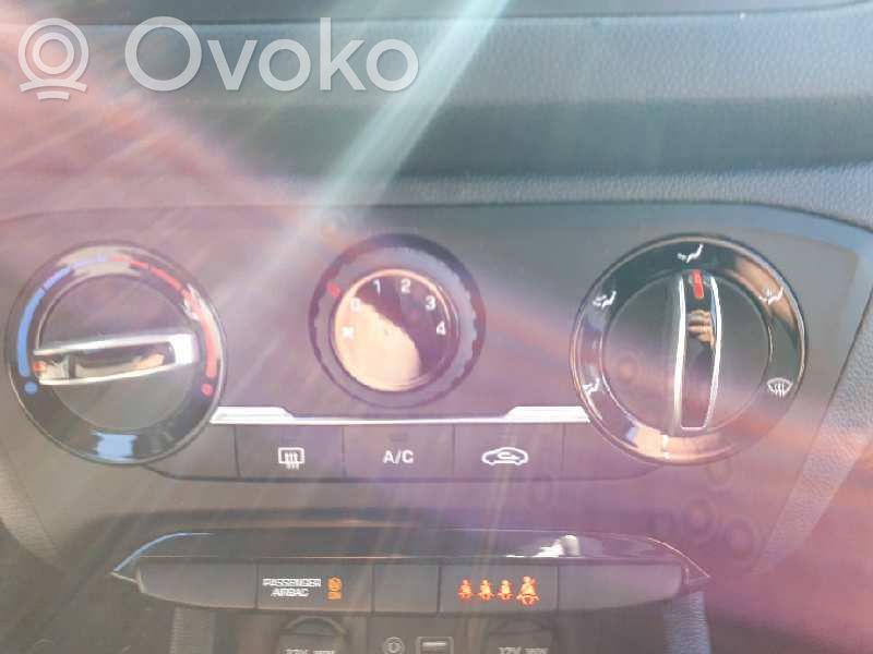 Hyundai i20 (GB IB) Centralina/modulo climatizzatore 
