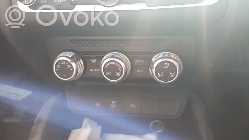 Unidad de control climatización   8XA820043