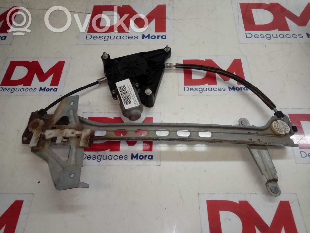 Regulador manual de la ventanilla delantera   430086KO