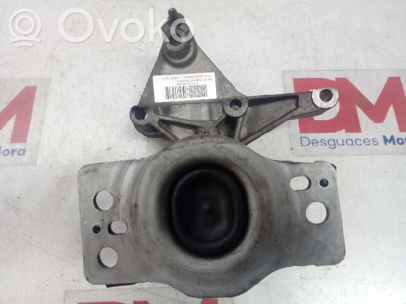 Engine mount bracket   8200438263