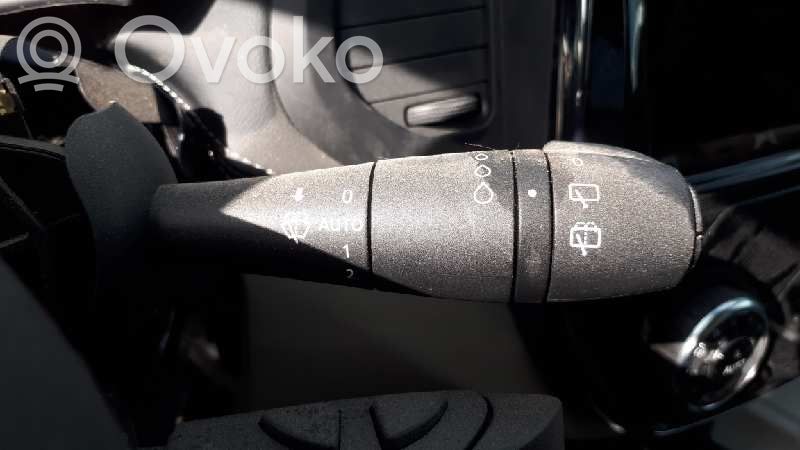 Renault Captur Manetka / Przełącznik wycieraczek 