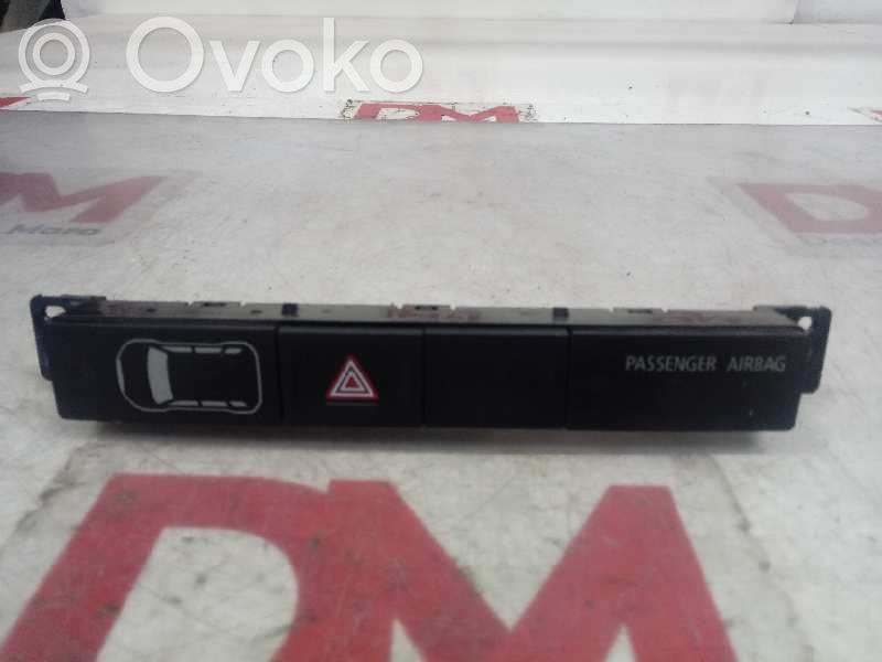 Mitsubishi L300, Cosmos Hazard light switch 