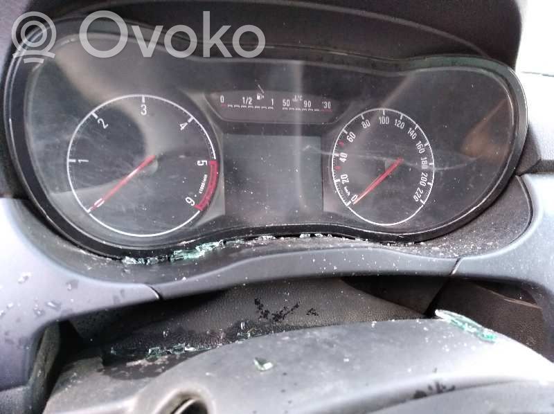 Speedometer (instrument cluster)   367030224